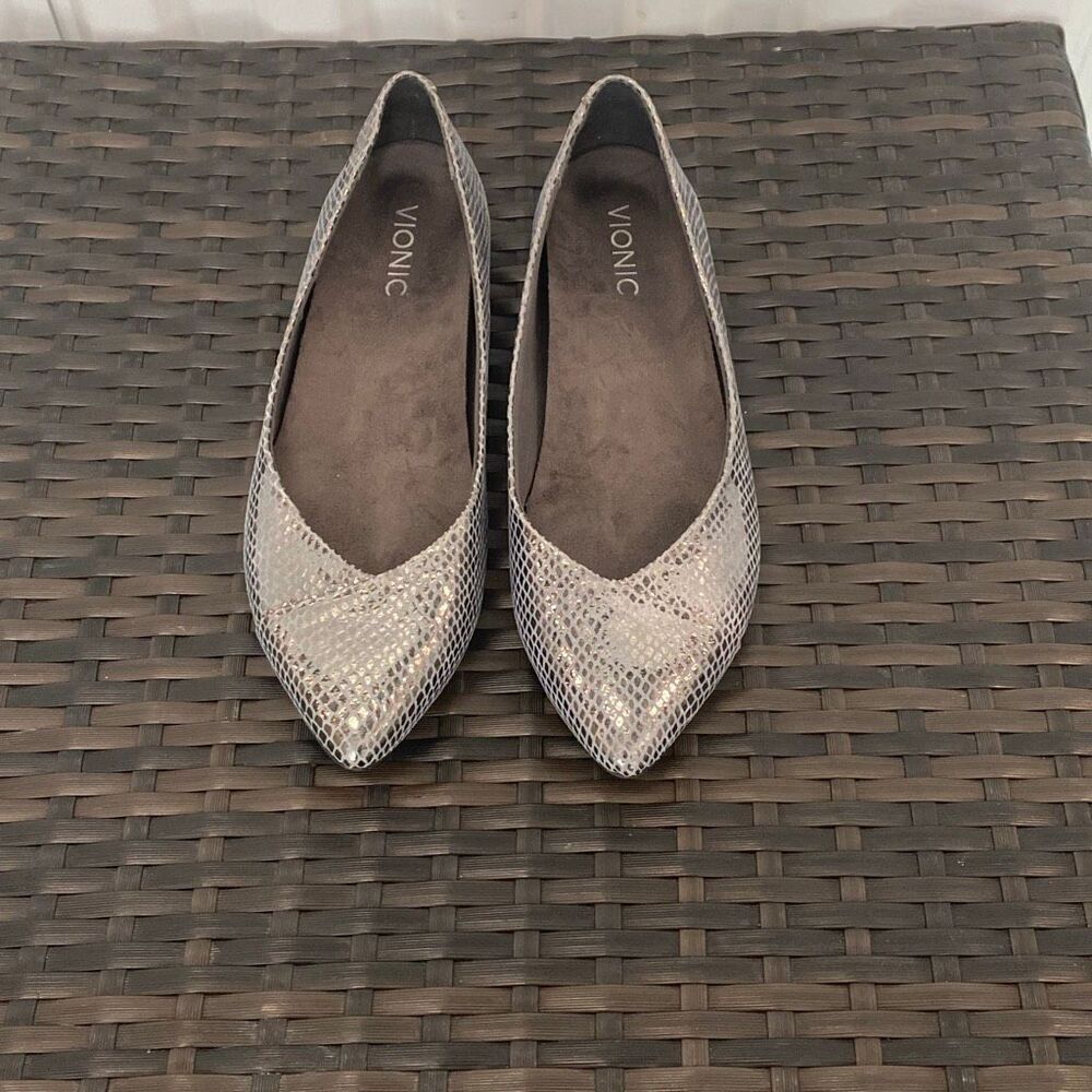 Vionic Caballo ballet flats in snake, print women’s size 8 - Picture 1 of 5